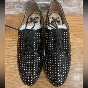 Pour La Victoria Radley Studded Black Patent Oxfords Flats